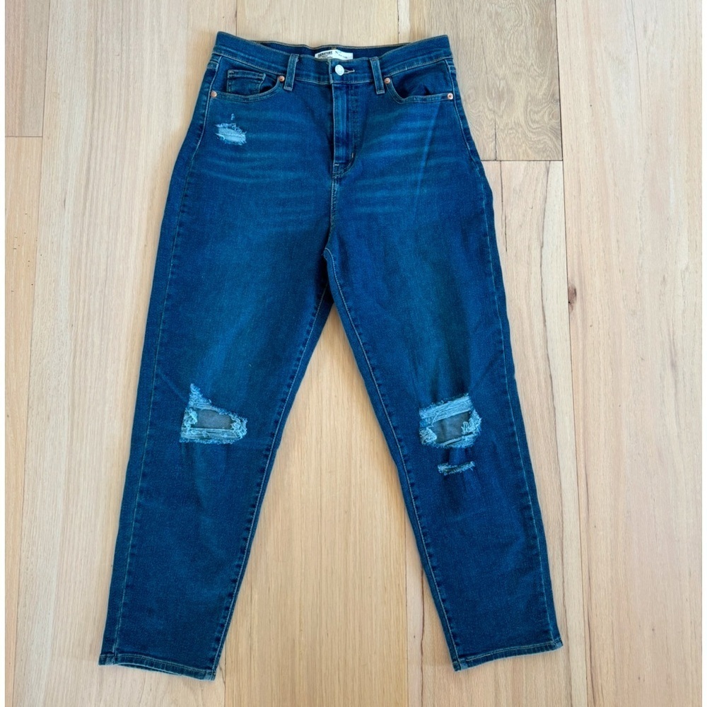 Signature by Levi Strauss Mom Jeans Distressed Medium Wash Jeans Size 8
